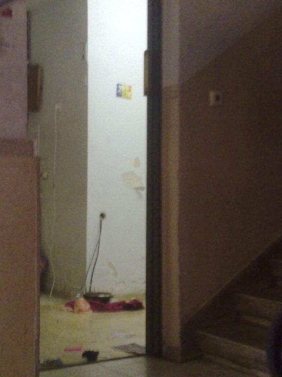 תיעוד מזעזע: אשה חרדית מפונה בברוטאליות מביתה