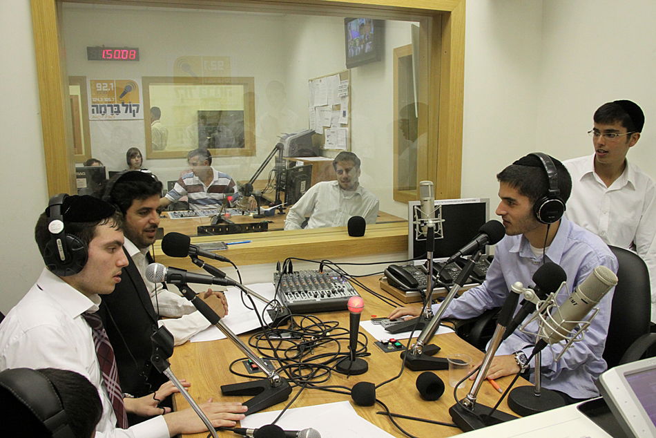 באולפן אחד: יידל, ברונר ושלמה כהן