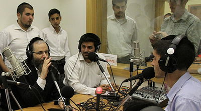 באולפן אחד: יידל, ברונר ושלמה כהן