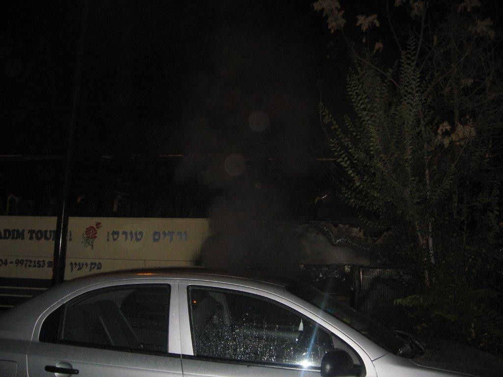 תעלומה במאה שערים: אוטובוס הוצת אתמול