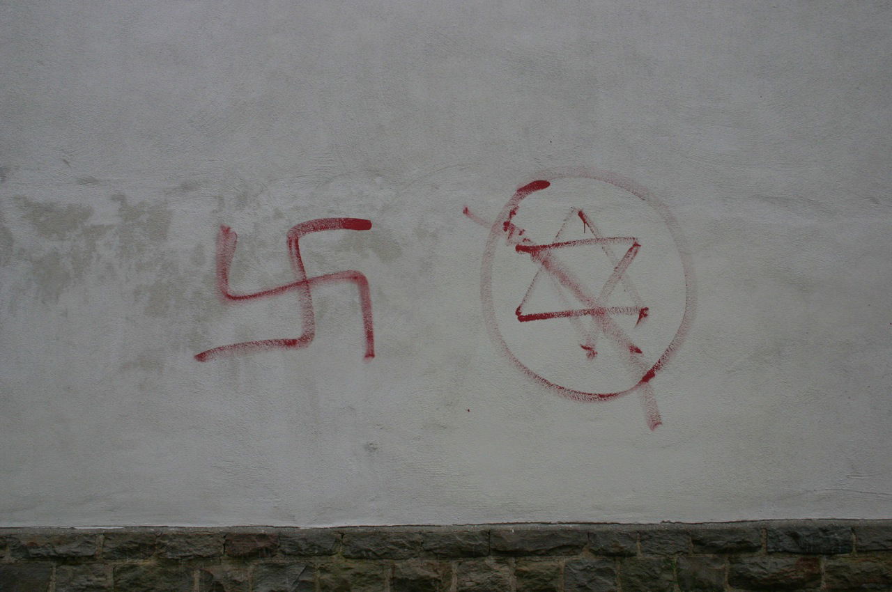 גרמניה: צלבי קרס וכתובות נאצה בגנות ישראל