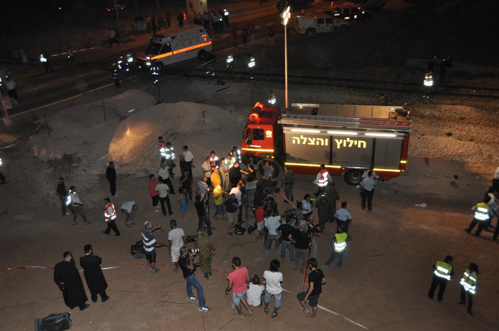 לראות ולבכות: מרגע הפינוי ועד לקדיש המצמרר בזירה