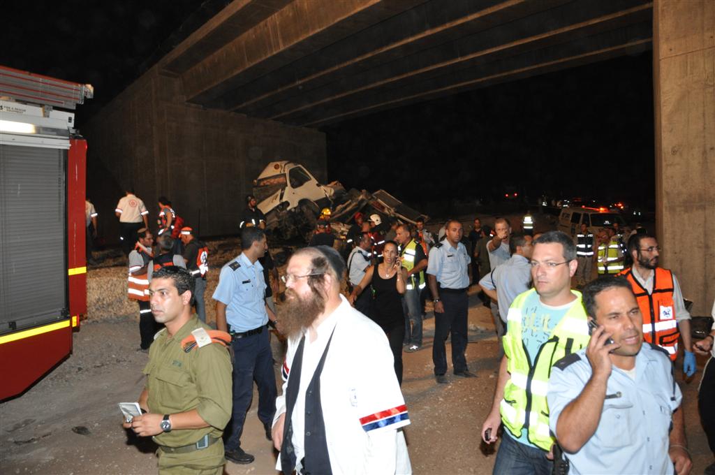 לראות ולבכות: מרגע הפינוי ועד לקדיש המצמרר בזירה