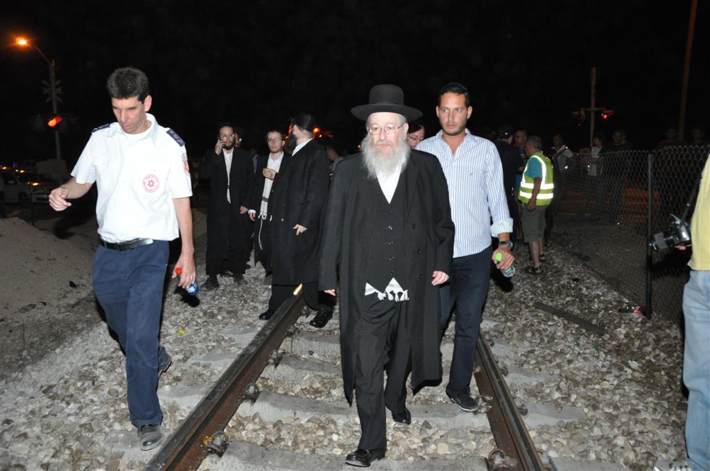 לראות ולבכות: מרגע הפינוי ועד לקדיש המצמרר בזירה