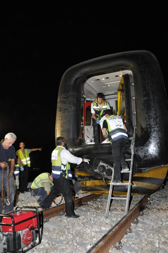 לראות ולבכות: מרגע הפינוי ועד לקדיש המצמרר בזירה