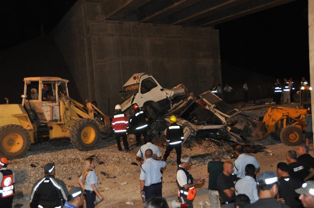 לראות ולבכות: מרגע הפינוי ועד לקדיש המצמרר בזירה