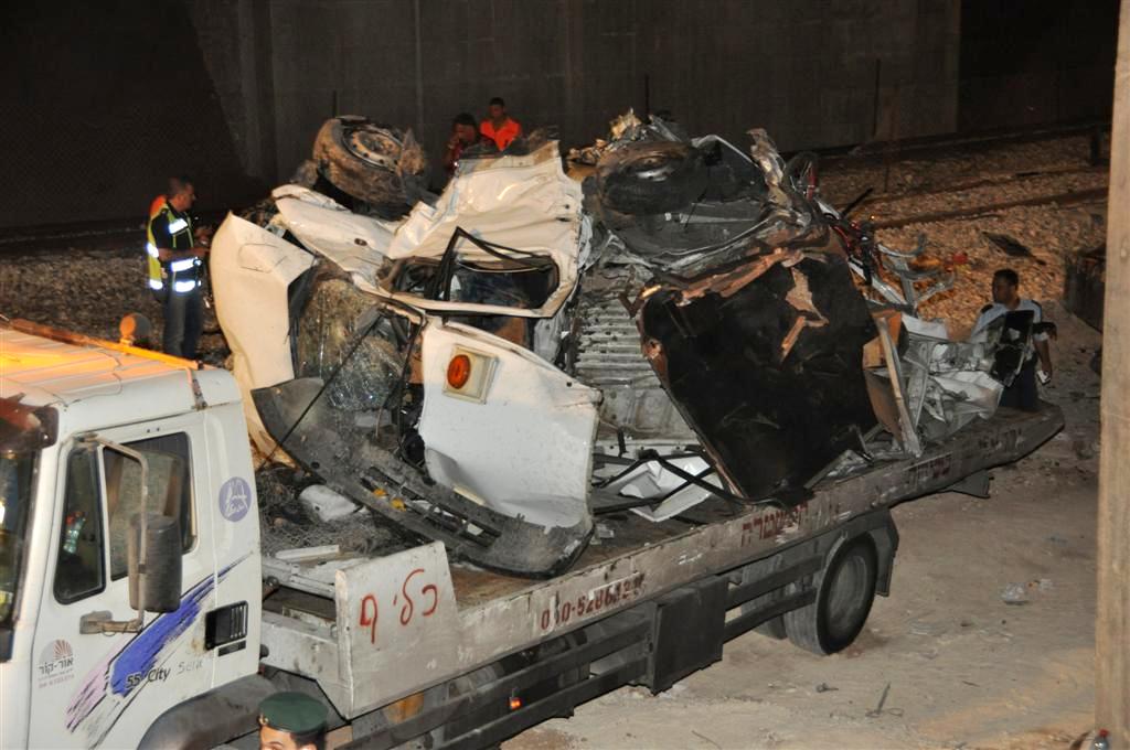 לראות ולבכות: מרגע הפינוי ועד לקדיש המצמרר בזירה