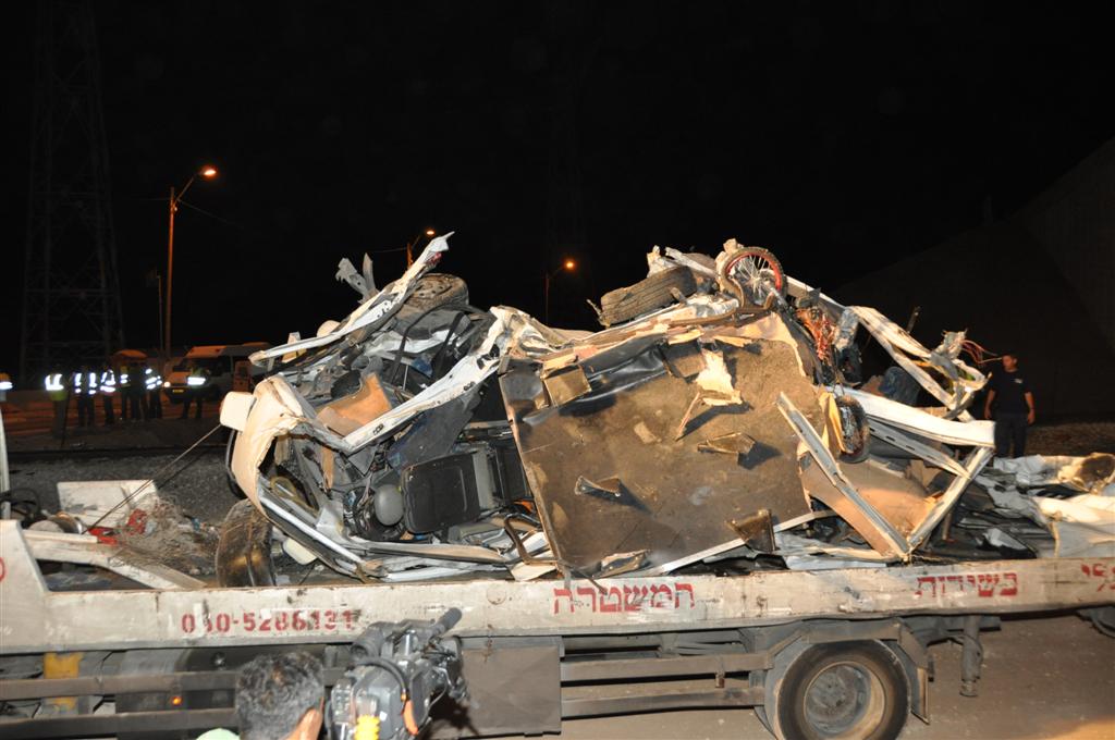 לראות ולבכות: מרגע הפינוי ועד לקדיש המצמרר בזירה