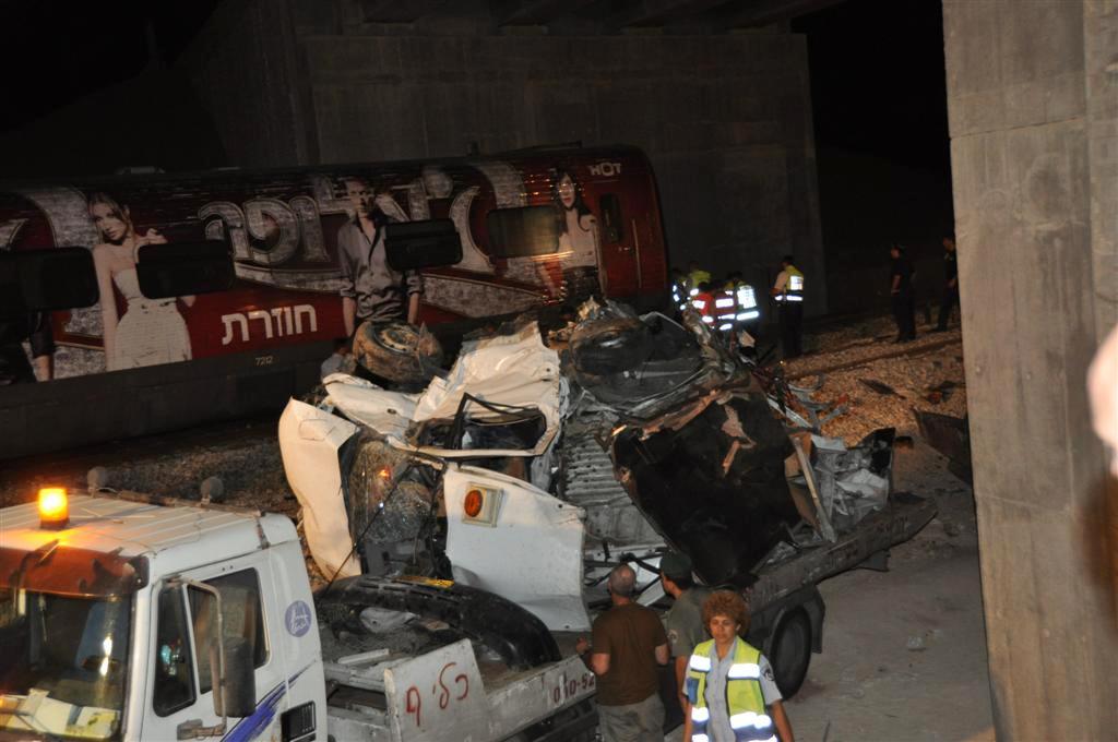 לראות ולבכות: מרגע הפינוי ועד לקדיש המצמרר בזירה