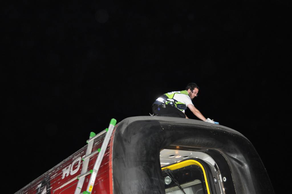 לראות ולבכות: מרגע הפינוי ועד לקדיש המצמרר בזירה