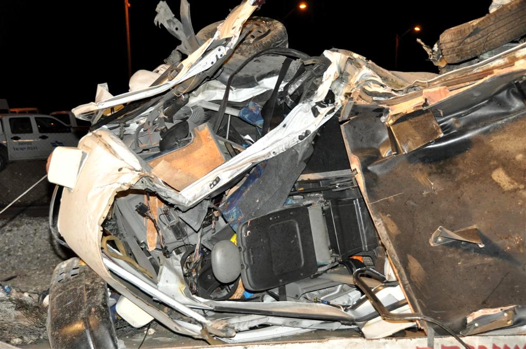 לראות ולבכות: מרגע הפינוי ועד לקדיש המצמרר בזירה