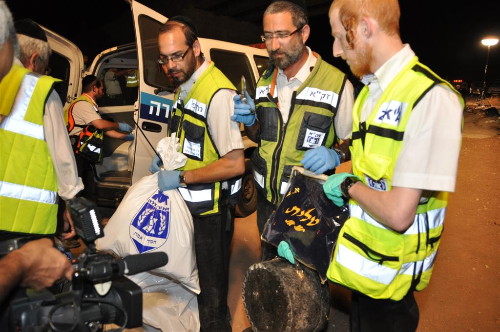 לראות ולבכות: מרגע הפינוי ועד לקדיש המצמרר בזירה