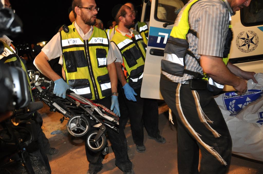 לראות ולבכות: מרגע הפינוי ועד לקדיש המצמרר בזירה