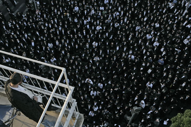 מסע הלוויה קורע-לב בירושלים, אלפים ליוו