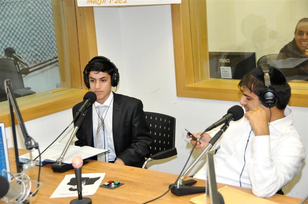 תמונות ווידאו: מידד טסה מסיים מסכת חגיגה ב´קול ברמה´