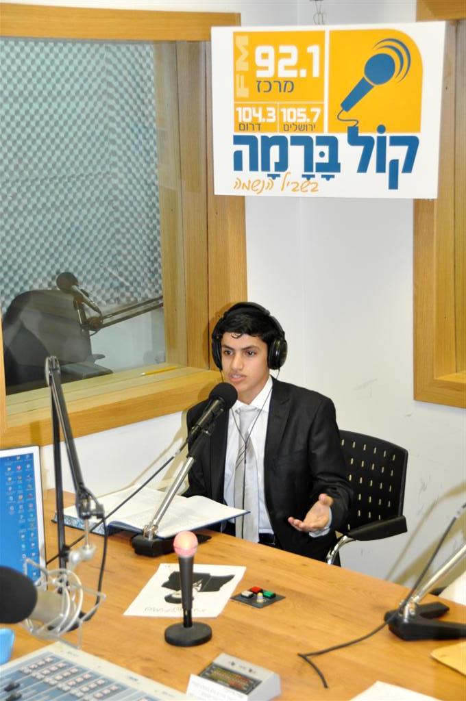 תמונות ווידאו: מידד טסה מסיים מסכת חגיגה ב´קול ברמה´