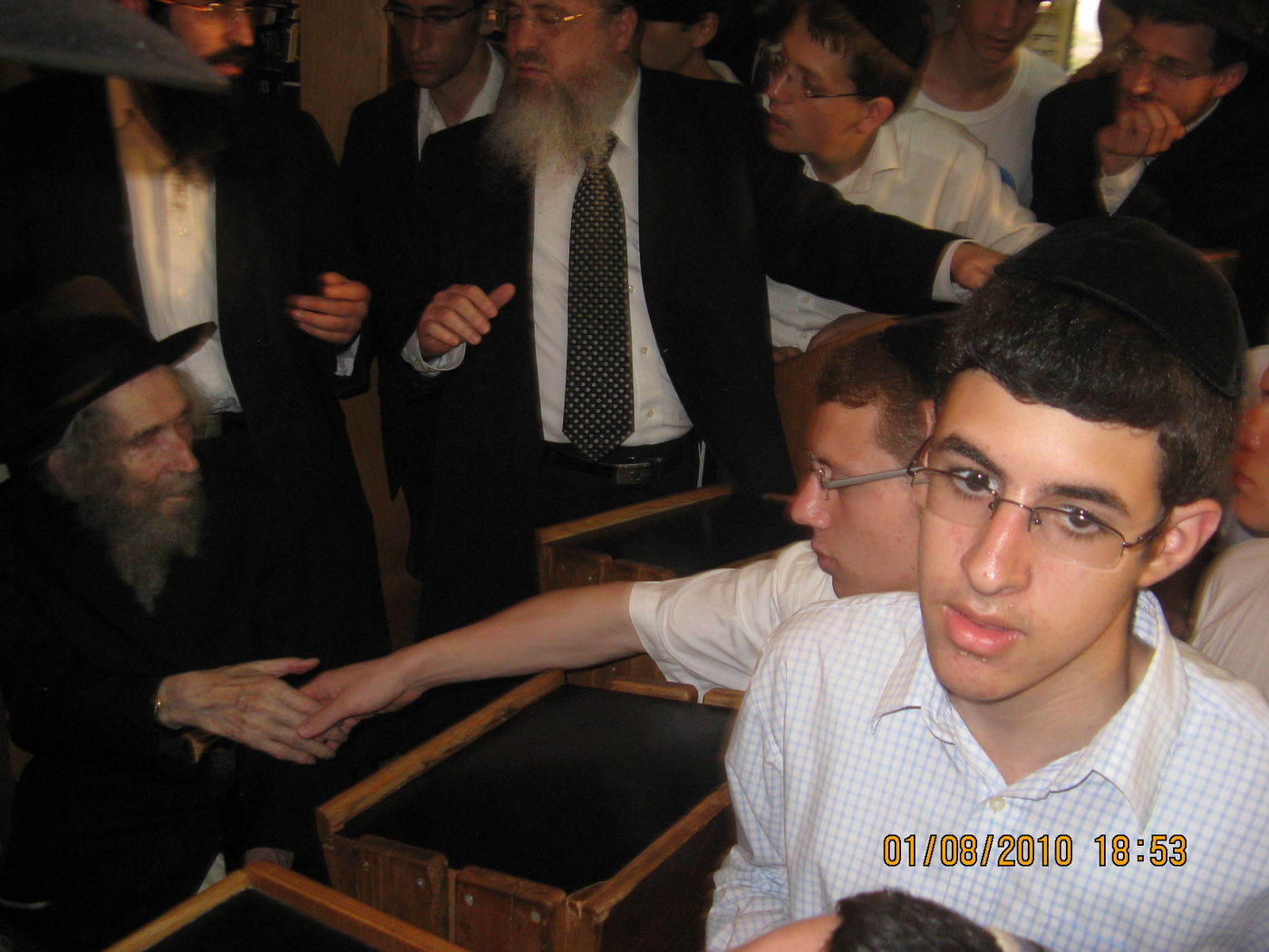 מרן הגראי"ל שטיינמן ערך ביקור במחנה "בני תורה"