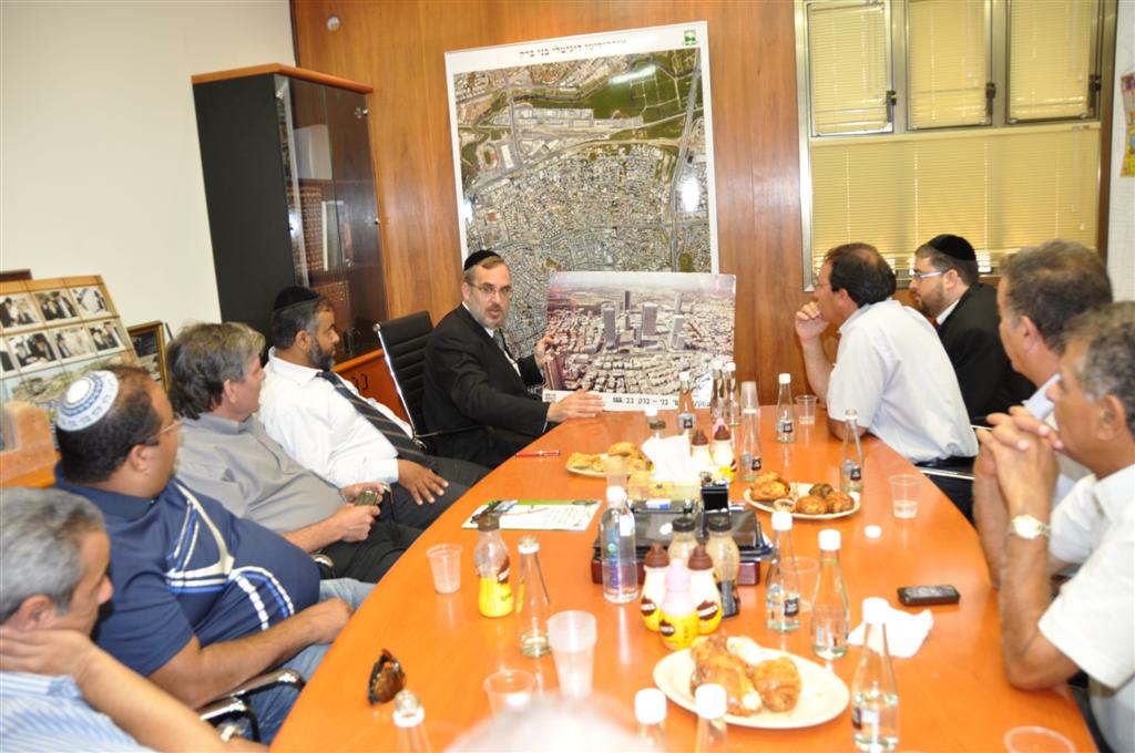 עיריית ראשל"צ ביקשה ללמוד ניקיון מבני-ברק