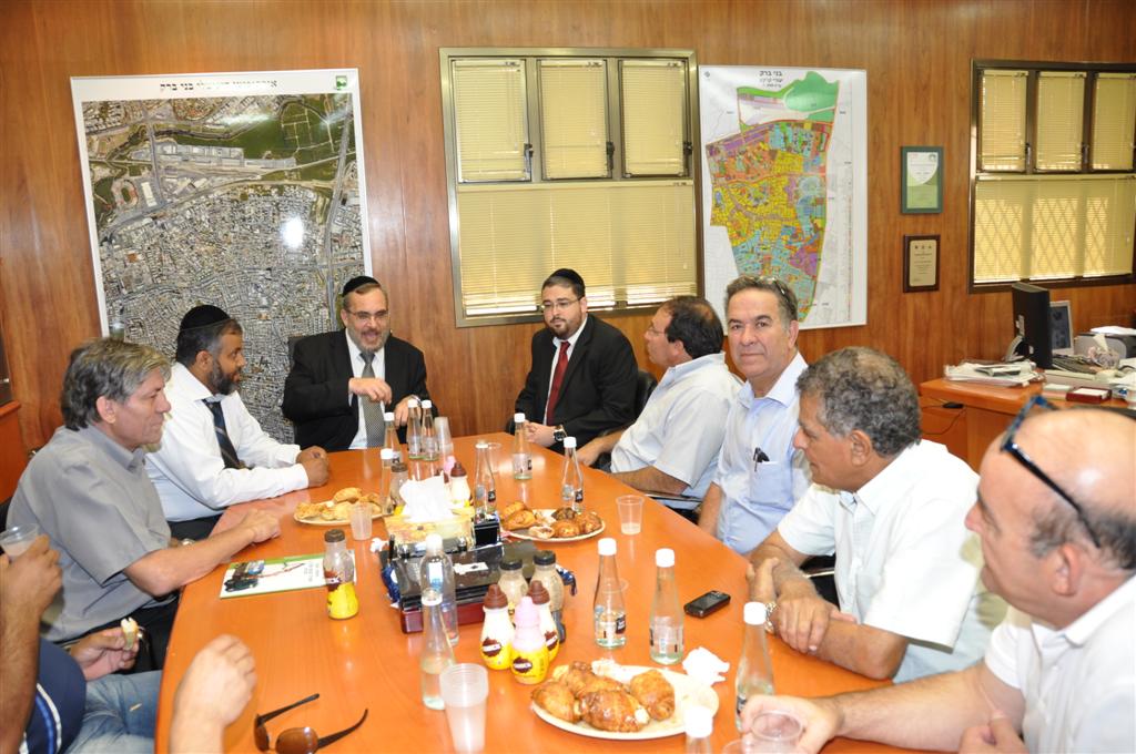 עיריית ראשל"צ ביקשה ללמוד ניקיון מבני-ברק