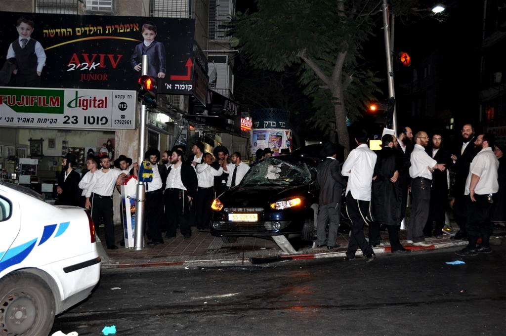 לפנות בוקר: תאונה קשה בלב בני-ברק - וידאו ותמונות