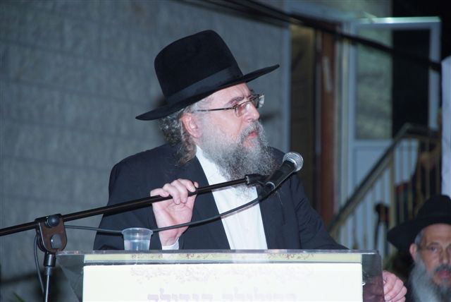 25 שנה לפטירת הרב פינטו זצ"ל: צפו בסרט זיכרון