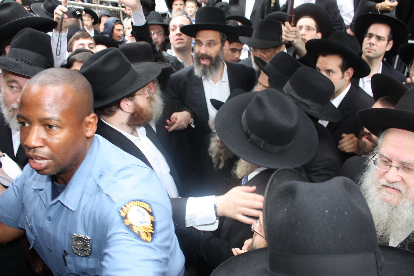 לייקוד מתרגשת: הגראי"ל בא לעיר