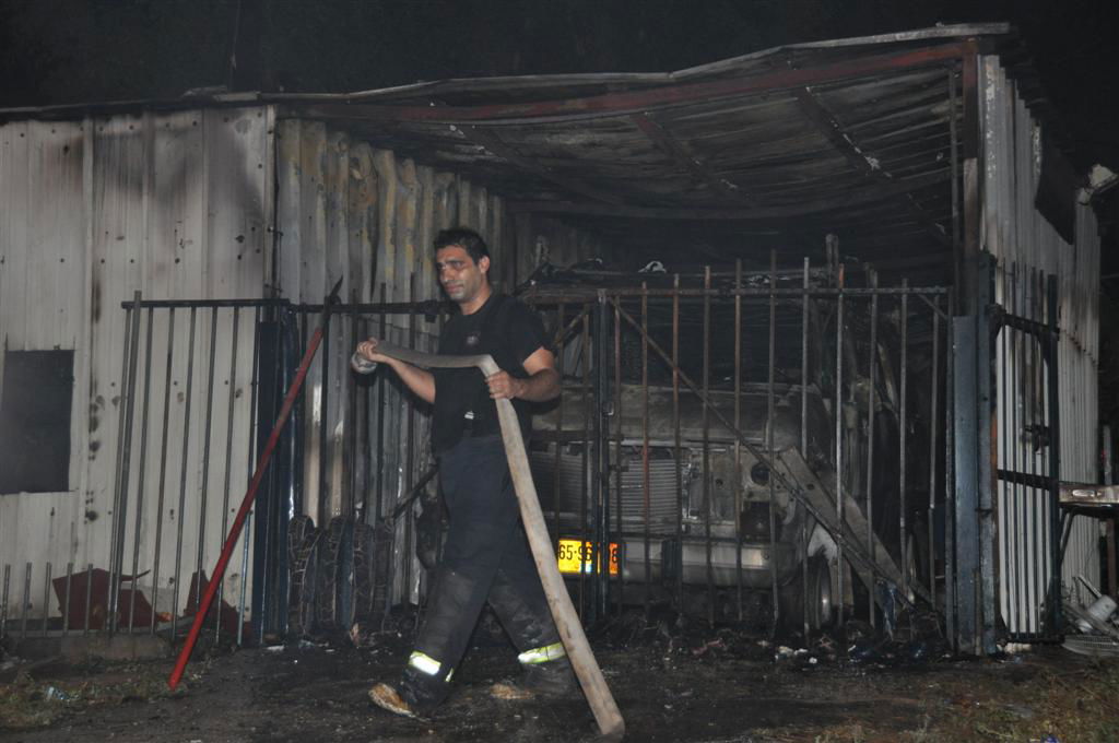 שריפה פרצה בבני-ברק, הדיירים חולצו