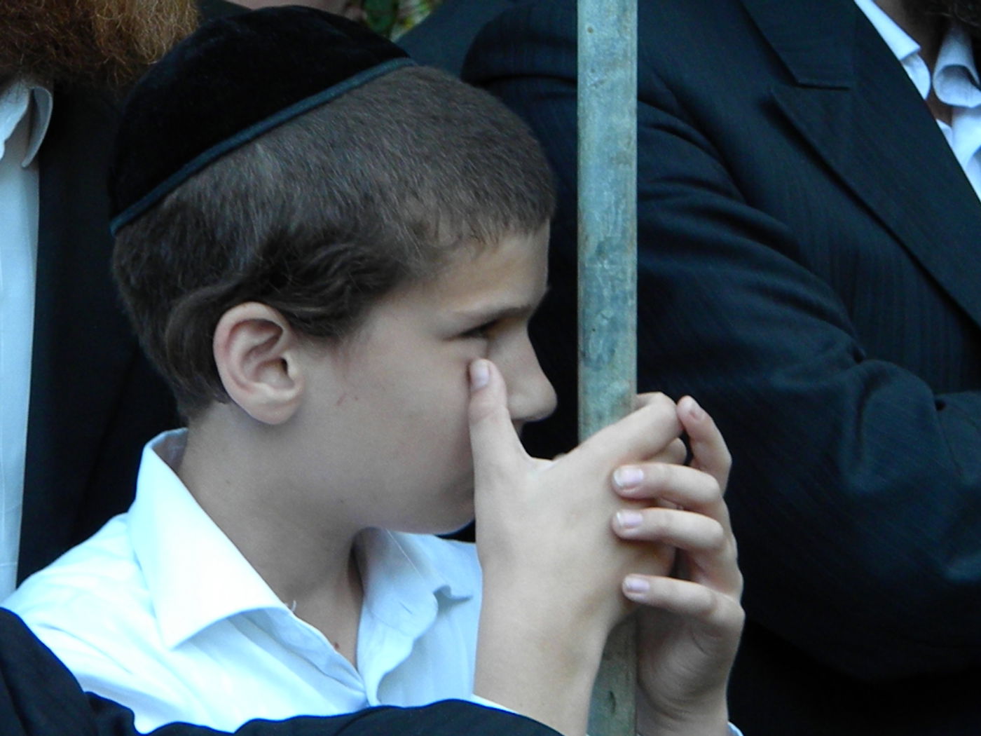 אלפים מלויים את הגאון הרב יעקב זלזניק זצ"ל