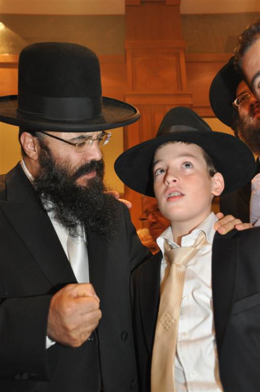 צפו: 'הרנטגן' מקבל תמיכה מהרב מצגר