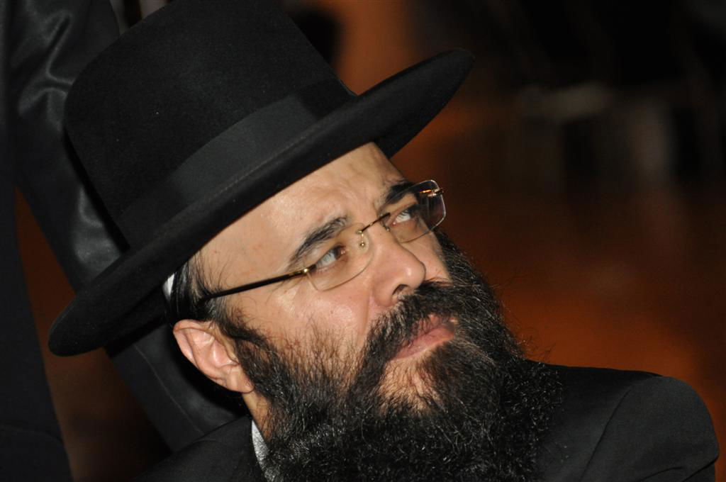 צפו: 'הרנטגן' מקבל תמיכה מהרב מצגר