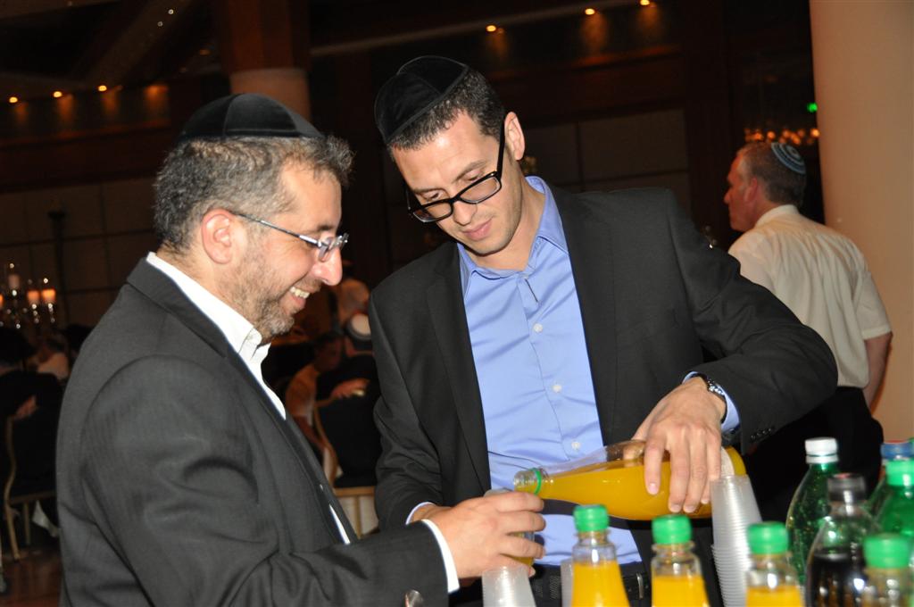 צפו: 'הרנטגן' מקבל תמיכה מהרב מצגר