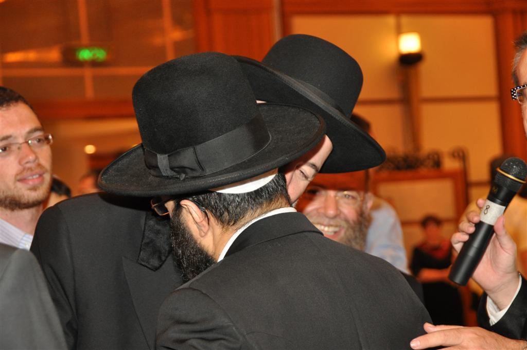 צפו: 'הרנטגן' מקבל תמיכה מהרב מצגר