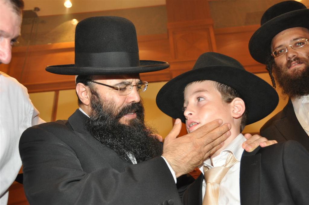 צפו: 'הרנטגן' מקבל תמיכה מהרב מצגר