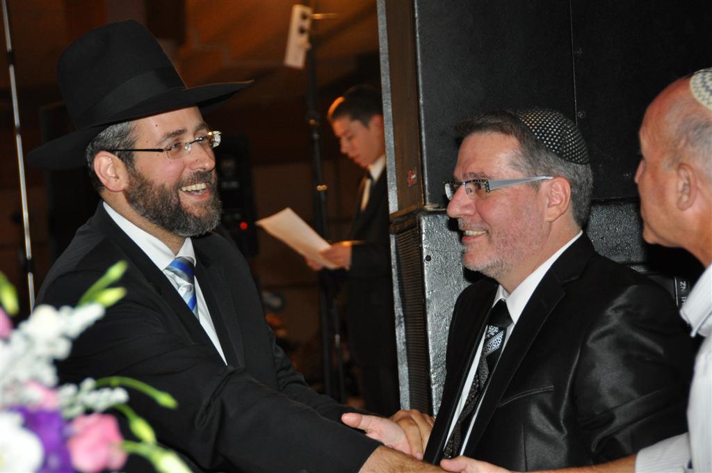 צפו: 'הרנטגן' מקבל תמיכה מהרב מצגר