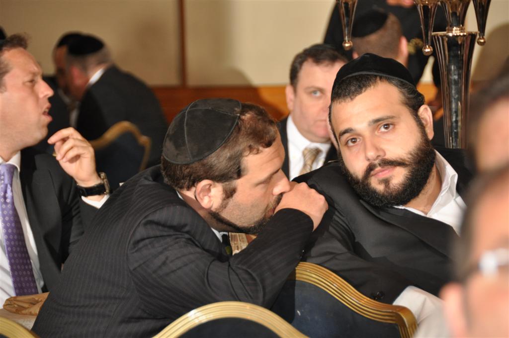 צפו: 'הרנטגן' מקבל תמיכה מהרב מצגר