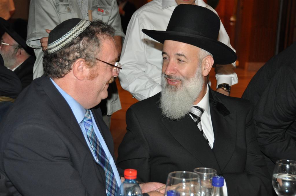 צפו: 'הרנטגן' מקבל תמיכה מהרב מצגר