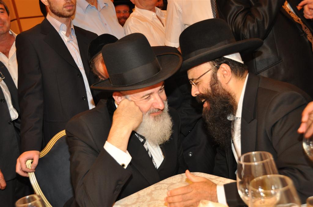 צפו: 'הרנטגן' מקבל תמיכה מהרב מצגר