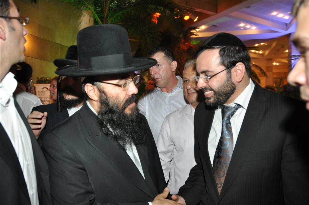 צפו: 'הרנטגן' מקבל תמיכה מהרב מצגר