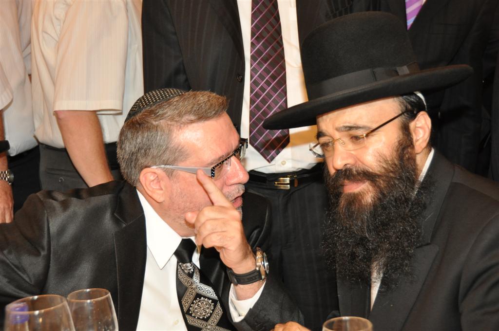 צפו: 'הרנטגן' מקבל תמיכה מהרב מצגר