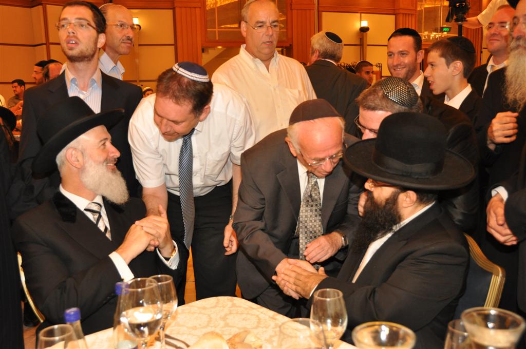 צפו: 'הרנטגן' מקבל תמיכה מהרב מצגר