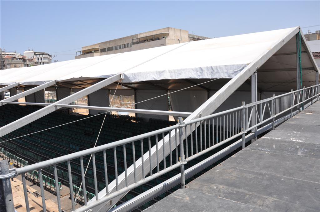 לקראת החגים: מאהל ענק נבנה בויזניץ