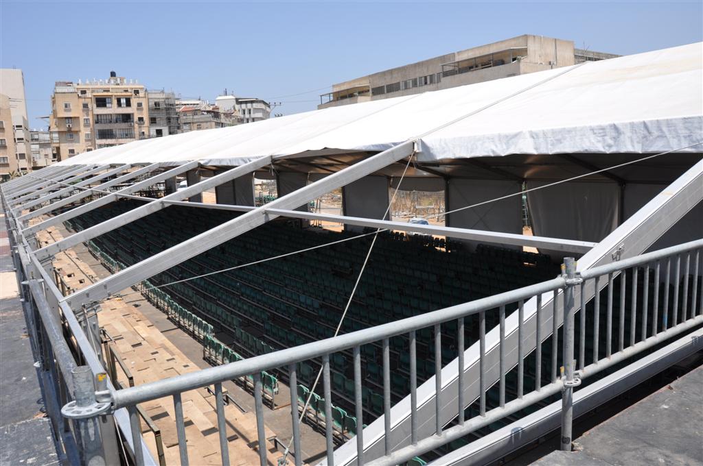 לקראת החגים: מאהל ענק נבנה בויזניץ