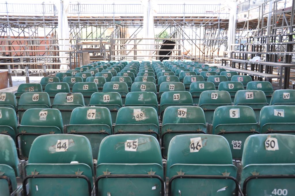 לקראת החגים: מאהל ענק נבנה בויזניץ