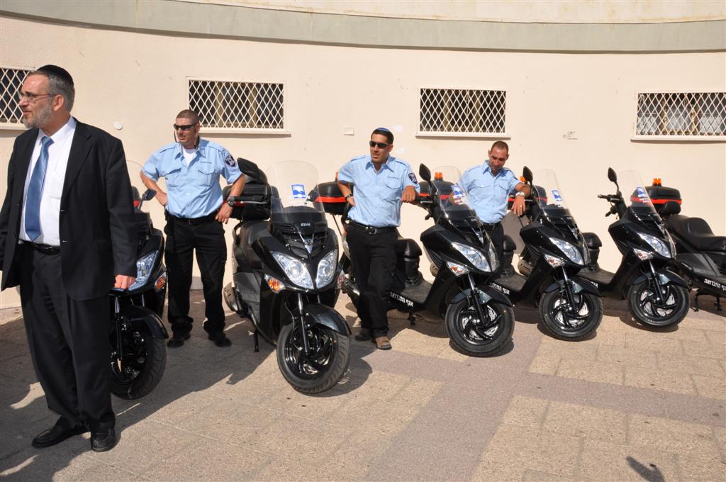 עושים סדר בבני-ברק: 15 אופנועים ישמרו על החוק