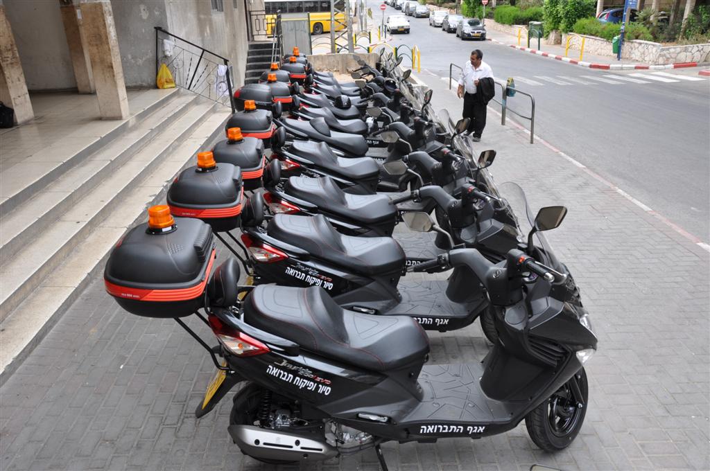 עושים סדר בבני-ברק: 15 אופנועים ישמרו על החוק