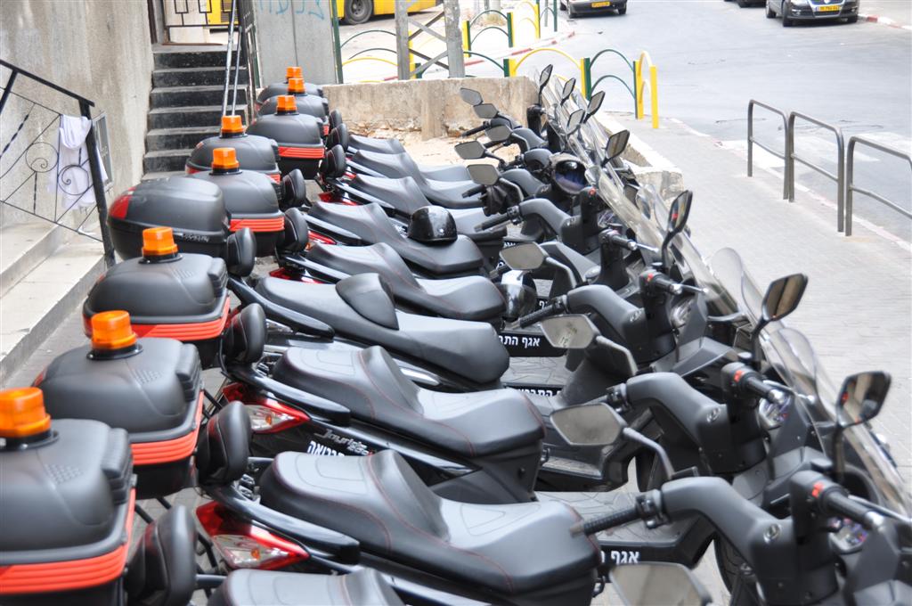 עושים סדר בבני-ברק: 15 אופנועים ישמרו על החוק