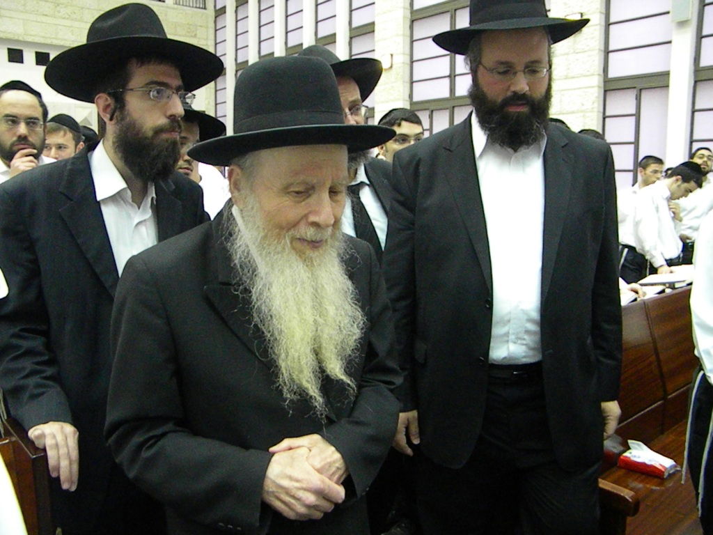 ישיבת "מיר" התעטפה חג: הגראי"ל הגיע לביקור מיוחד