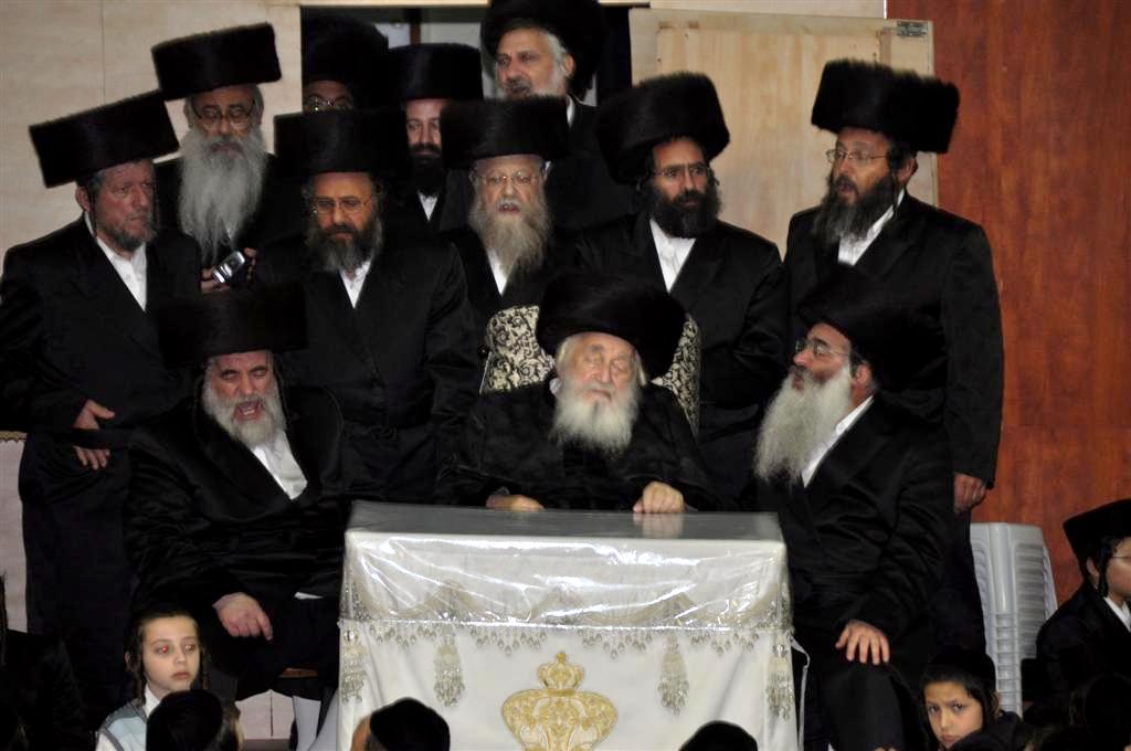 התרגשות בויזניץ: האדמו"ר נכח במעמד סליחות