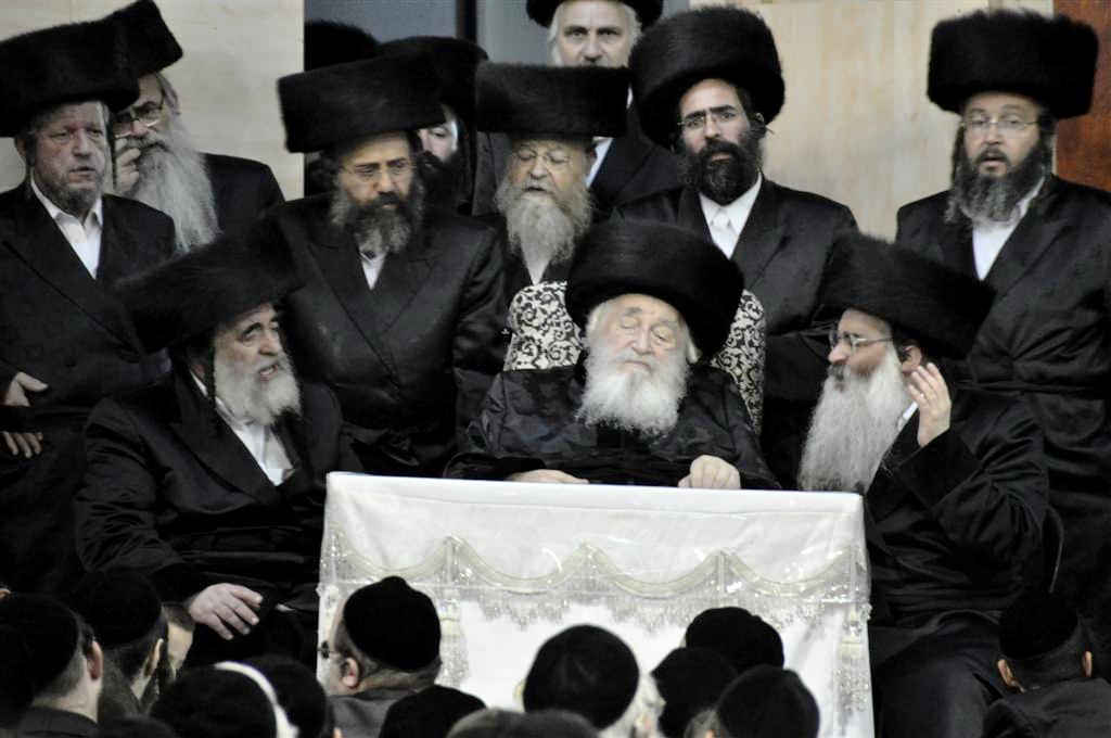 התרגשות בויזניץ: האדמו"ר נכח במעמד סליחות