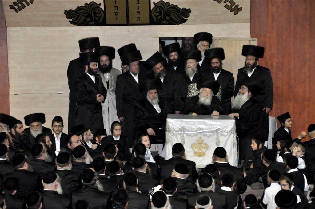 התרגשות בויזניץ: האדמו"ר נכח במעמד סליחות